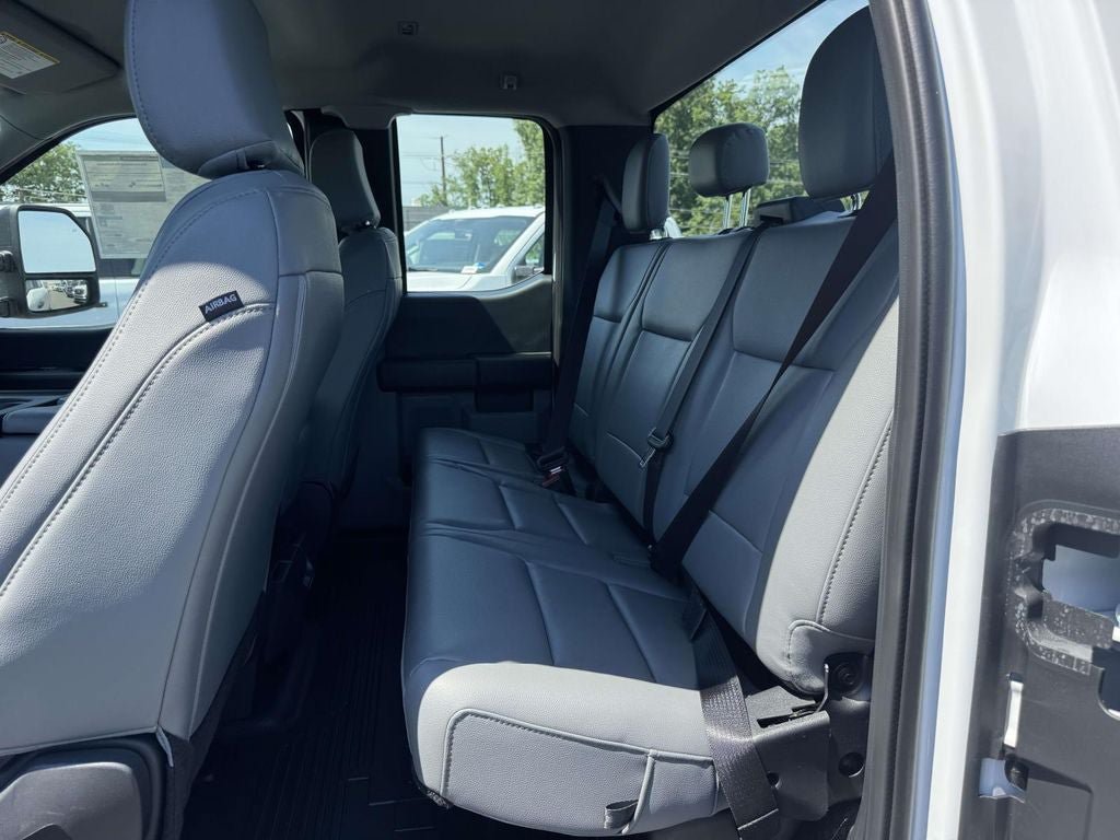 New 2026 Ford F350 XL w/ FX4 Off-Road Package AWD/4WD image 11