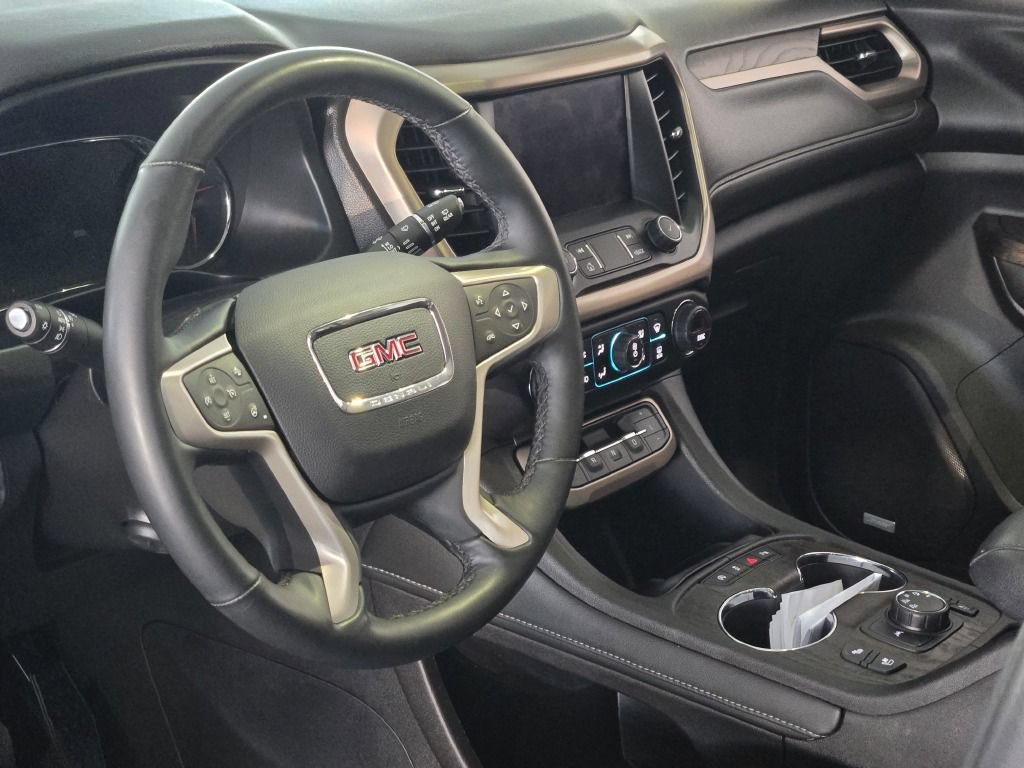 Certified 2023 GMC Acadia Denali w/ Denali Ultimate Package AWD/4WD image 25