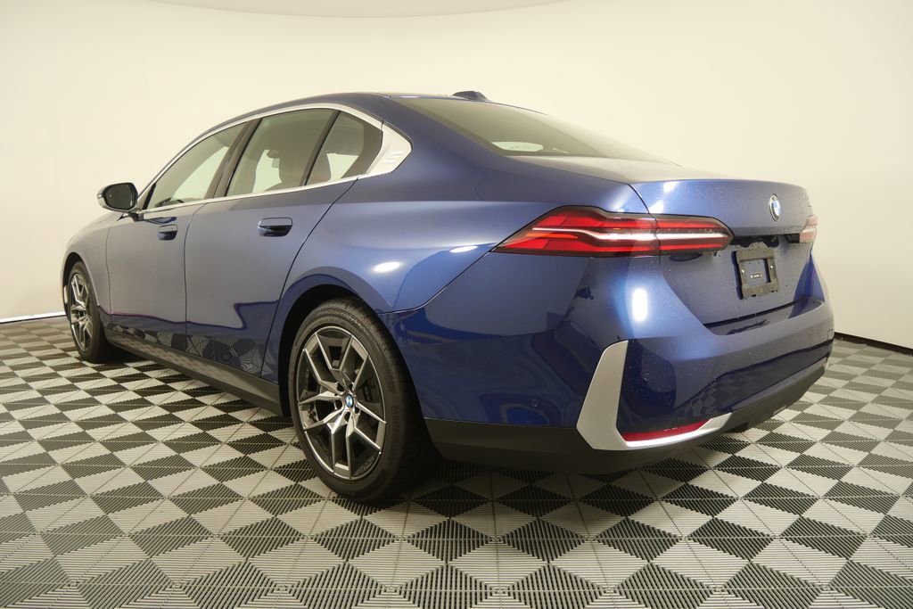 Certified 2026 BMW 530i image 5