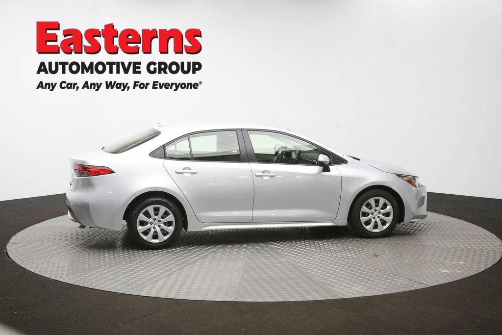 Used 2022 Toyota Corolla LE FWD image 43