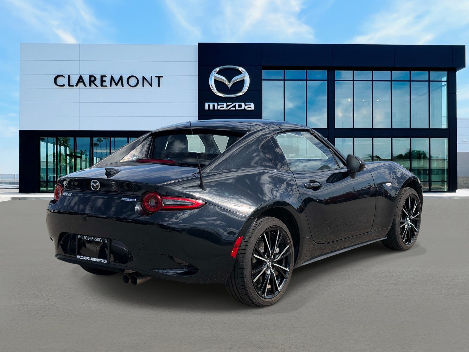 Used 2025 MAZDA MX-5 Miata RF Grand Touring RWD image 5