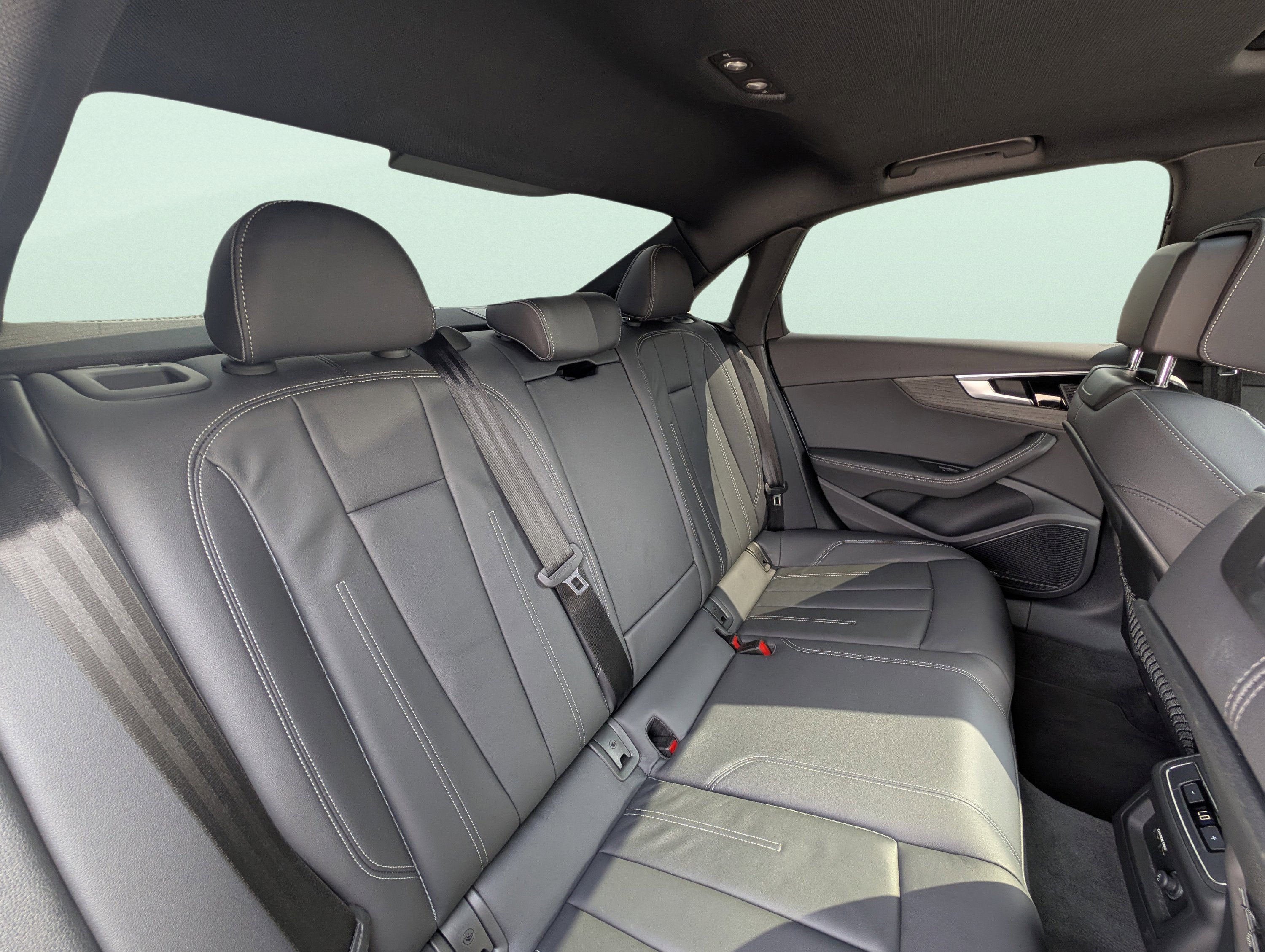 Used 2024 Audi A4 2.0T Premium Plus image 34