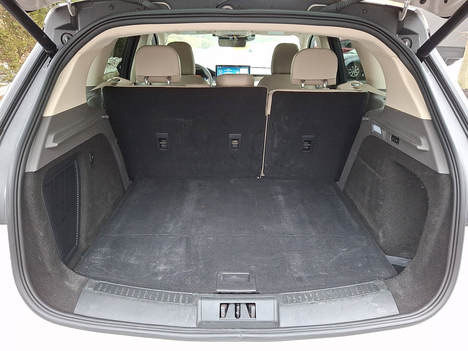 Used 2024 Lincoln Corsair AWD w/ Equipment Group 101A image 28