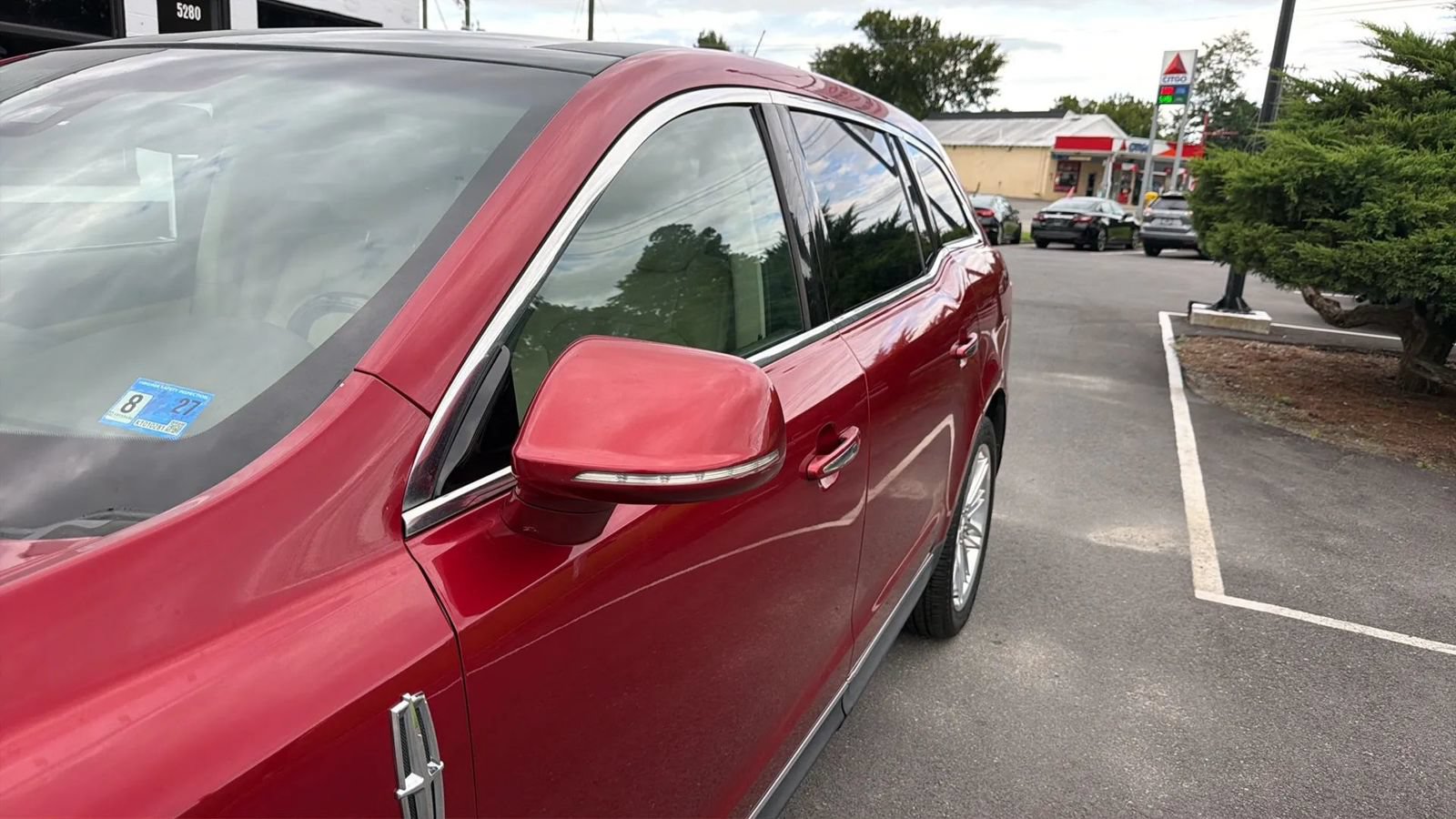 Used 2019 Lincoln MKT AWD image 14