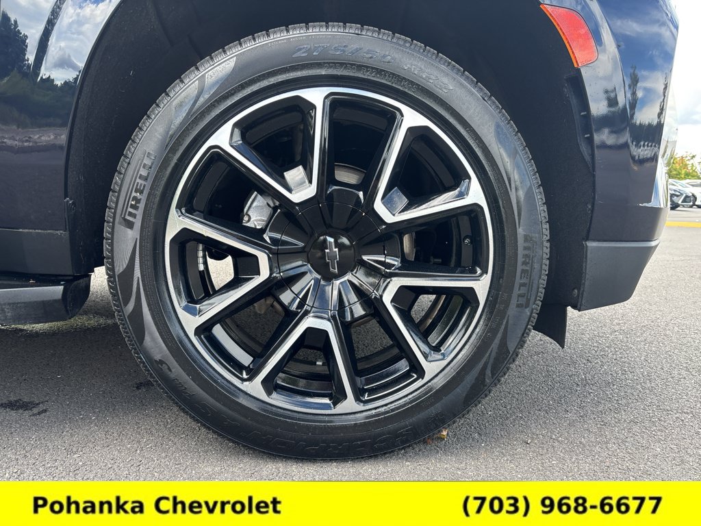 Used 2021 Chevrolet Suburban RST w/ Luxury Package AWD/4WD image 33