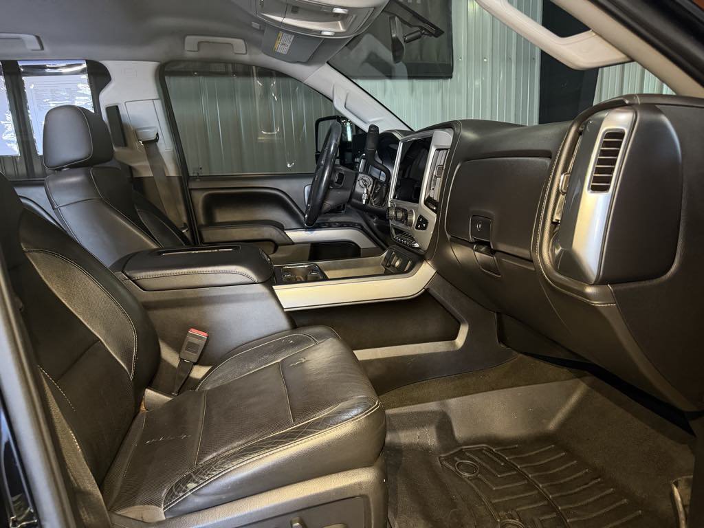 Used 2017 Chevrolet Silverado 2500 LTZ w/ Duramax Plus Package AWD/4WD image 5