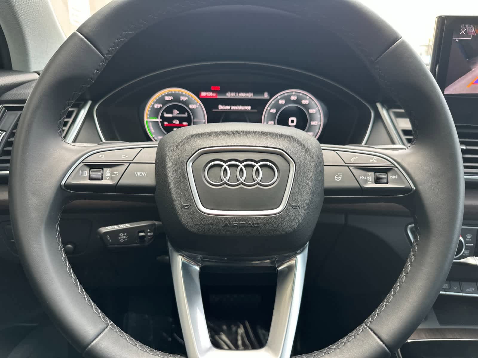Used 2023 Audi Q5 e Premium w/ Convenience Package AWD/4WD image 23