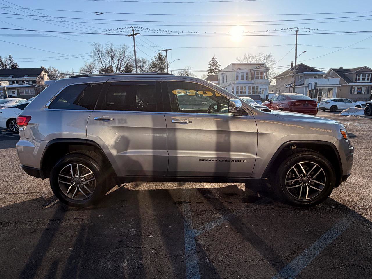 Used 2021 Jeep Grand Cherokee Limited AWD/4WD image 4