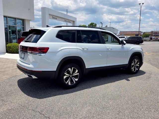 New 2026 Volkswagen Atlas SE FWD image 13