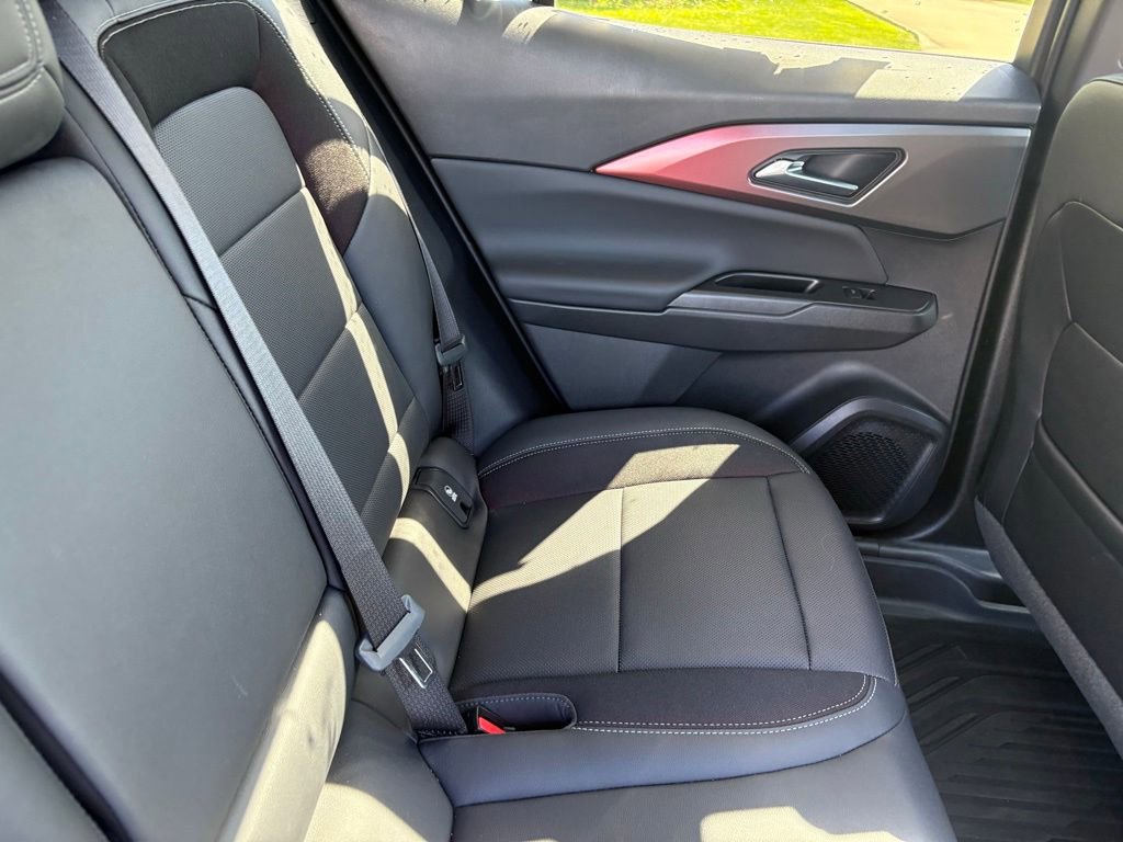 New 2025 Chevrolet Equinox EV RS AWD/4WD image 43