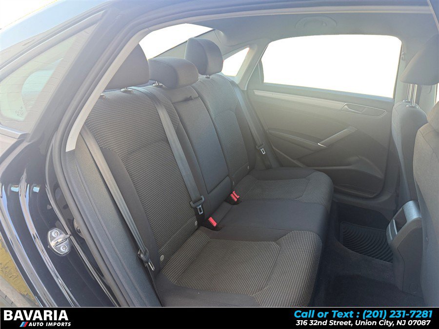 Used 2018 Volkswagen Passat 2.0T S FWD image 18