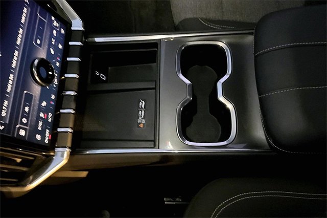 Used 2025 GMC Acadia Elevation image 18