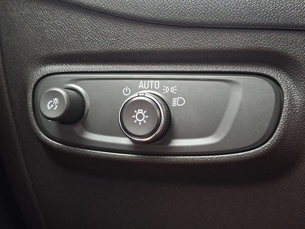 Used 2024 Chevrolet Equinox LS AWD/4WD image 23