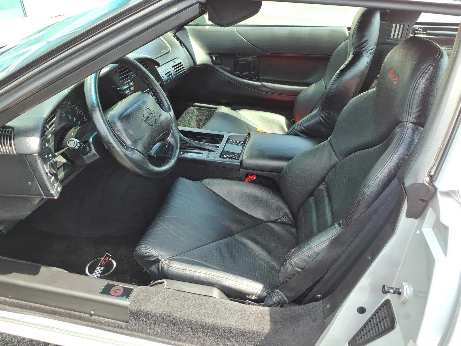Used 1996 Chevrolet Corvette Coupe RWD image 19