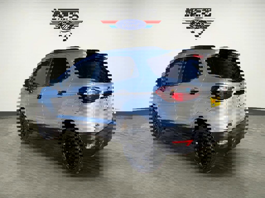 Used 2021 Ford EcoSport SES image 3