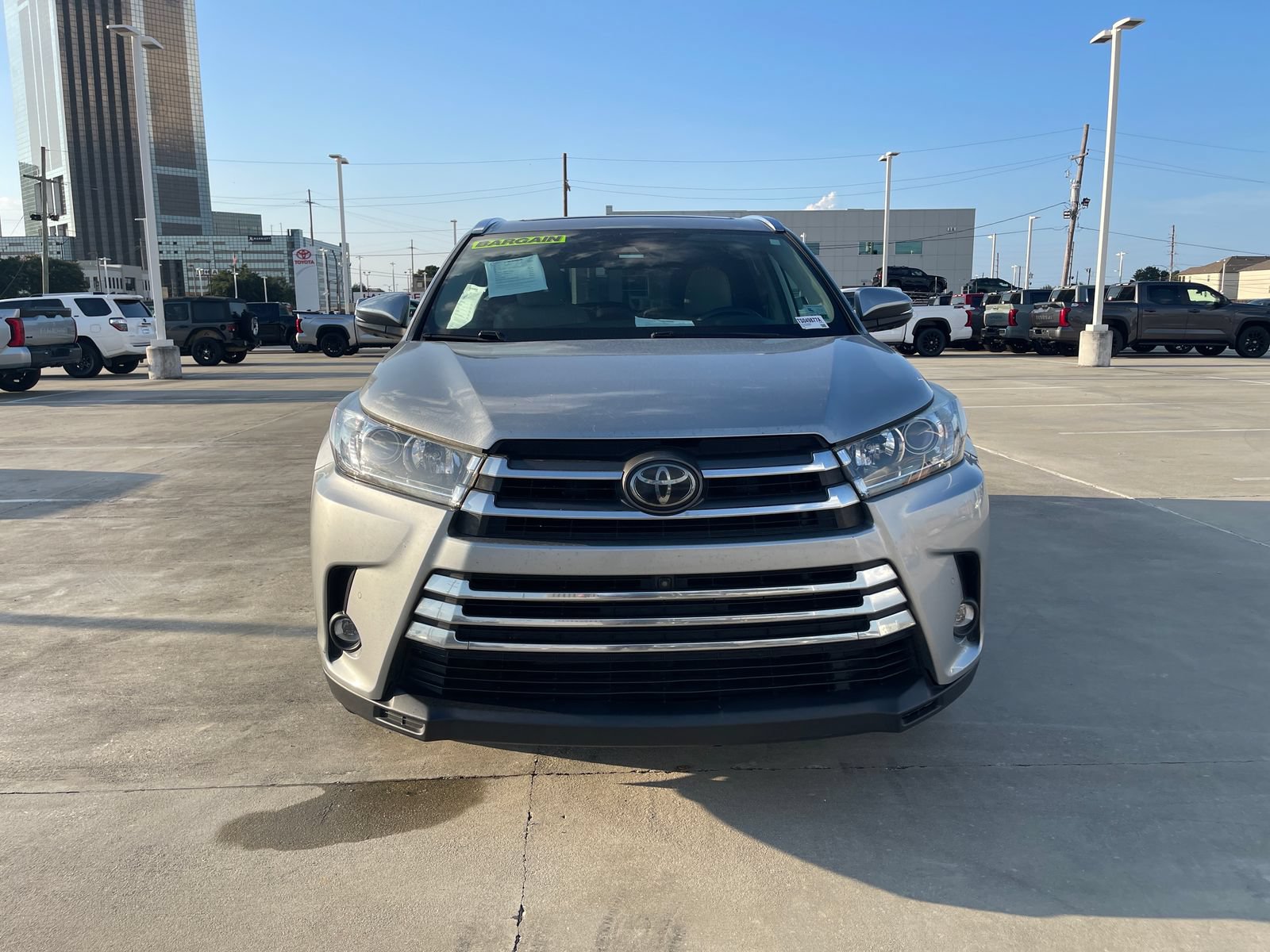 Used 2019 Toyota Highlander Limited Platinum FWD image 9