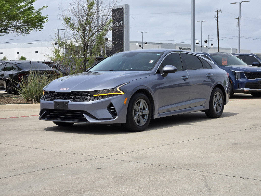 Used 2022 Kia K5 LX image 2