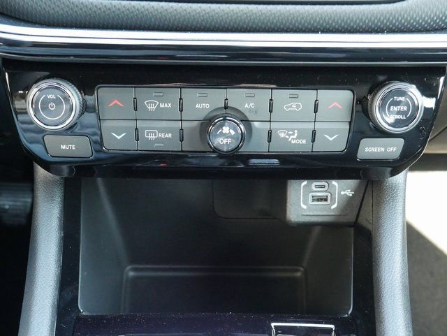 New 2026 Jeep Compass Limited image 21