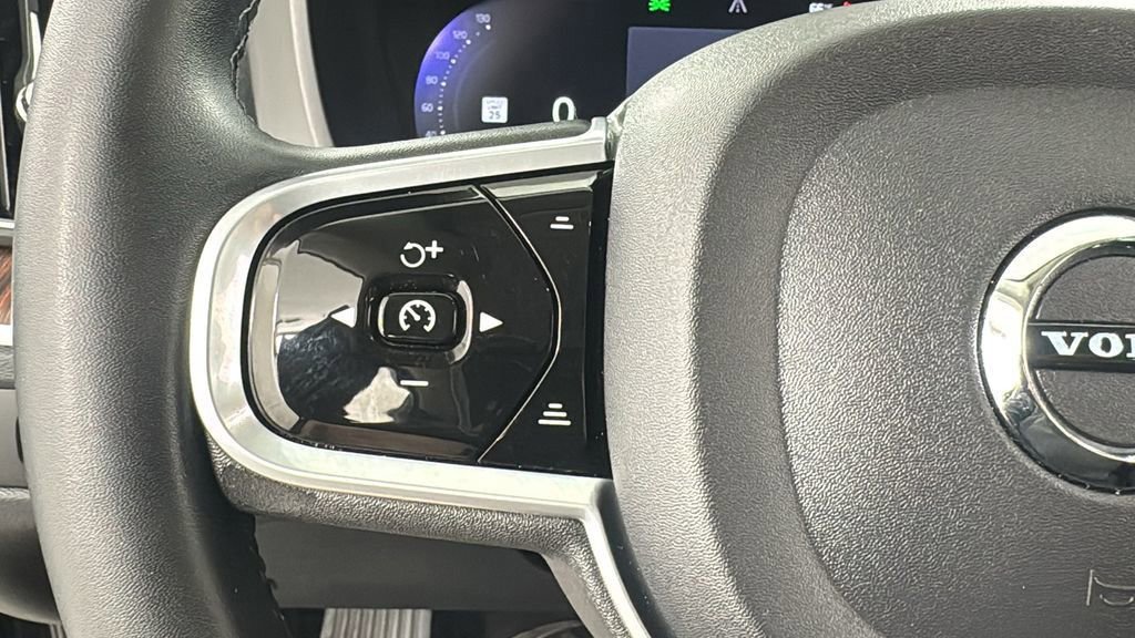 Used 2023 Volvo XC60 B5 Plus w/ Climate Package image 22