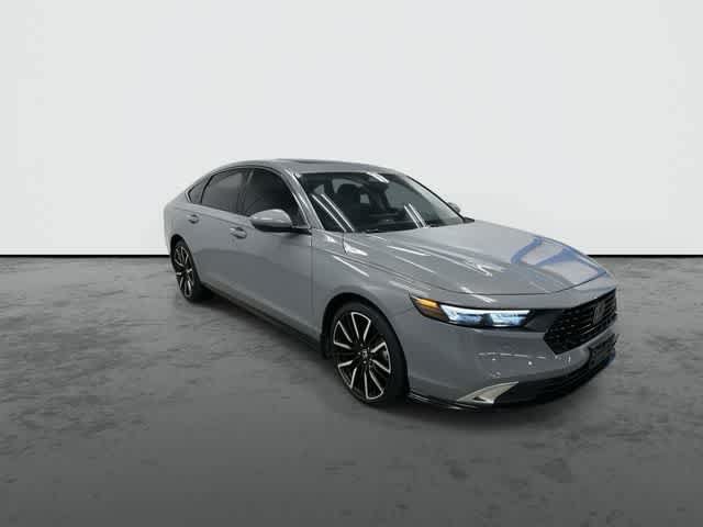 Used 2025 Honda Accord Touring image 6