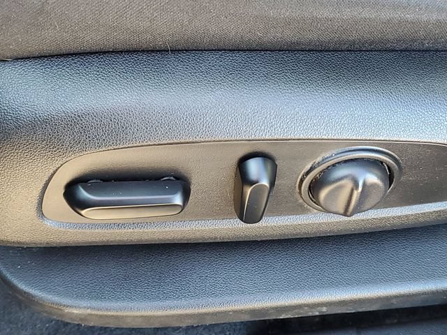 Used 2019 Chevrolet Equinox LT FWD image 10