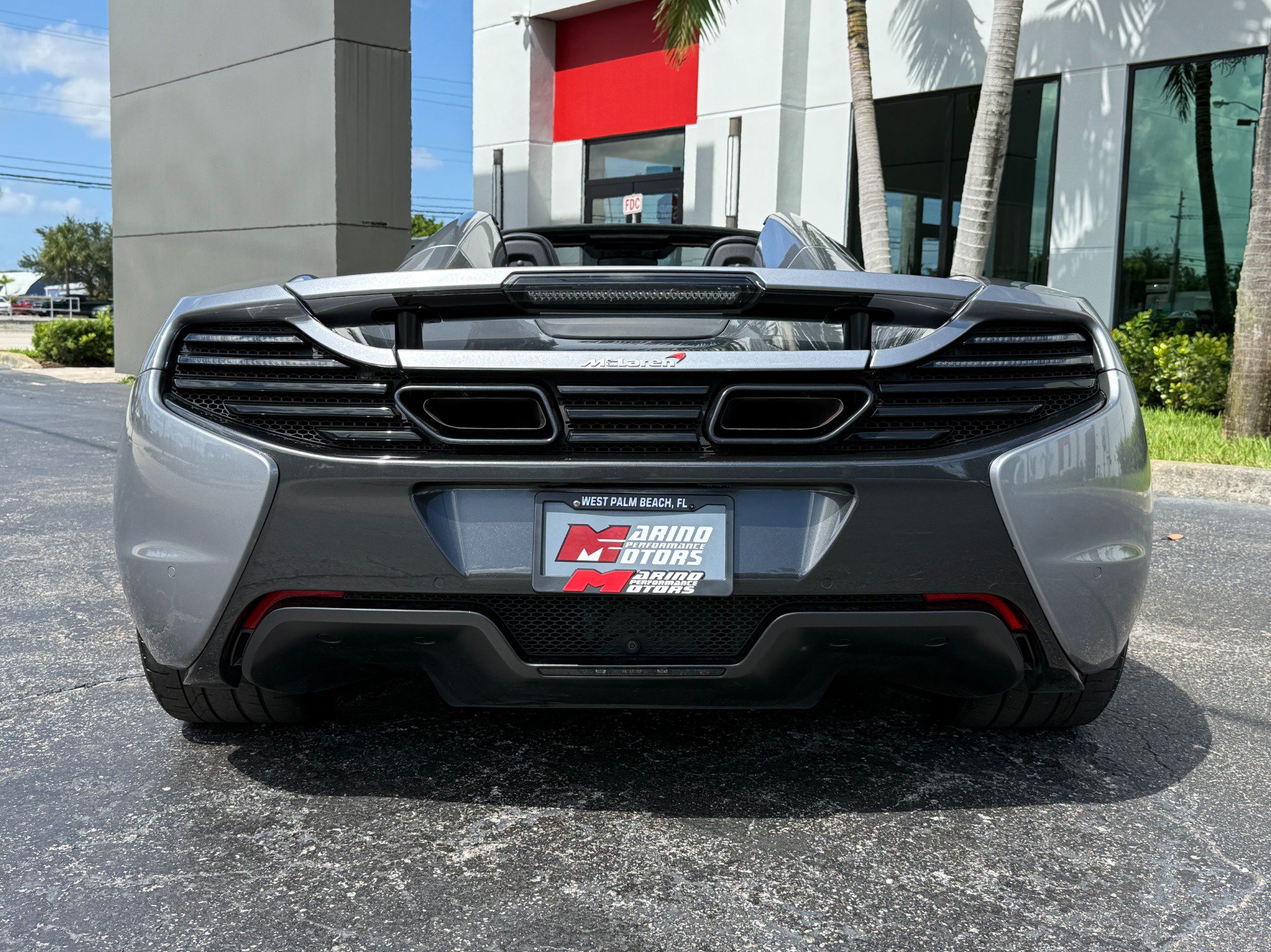 Used 2015 McLaren 650S Spider RWD image 15