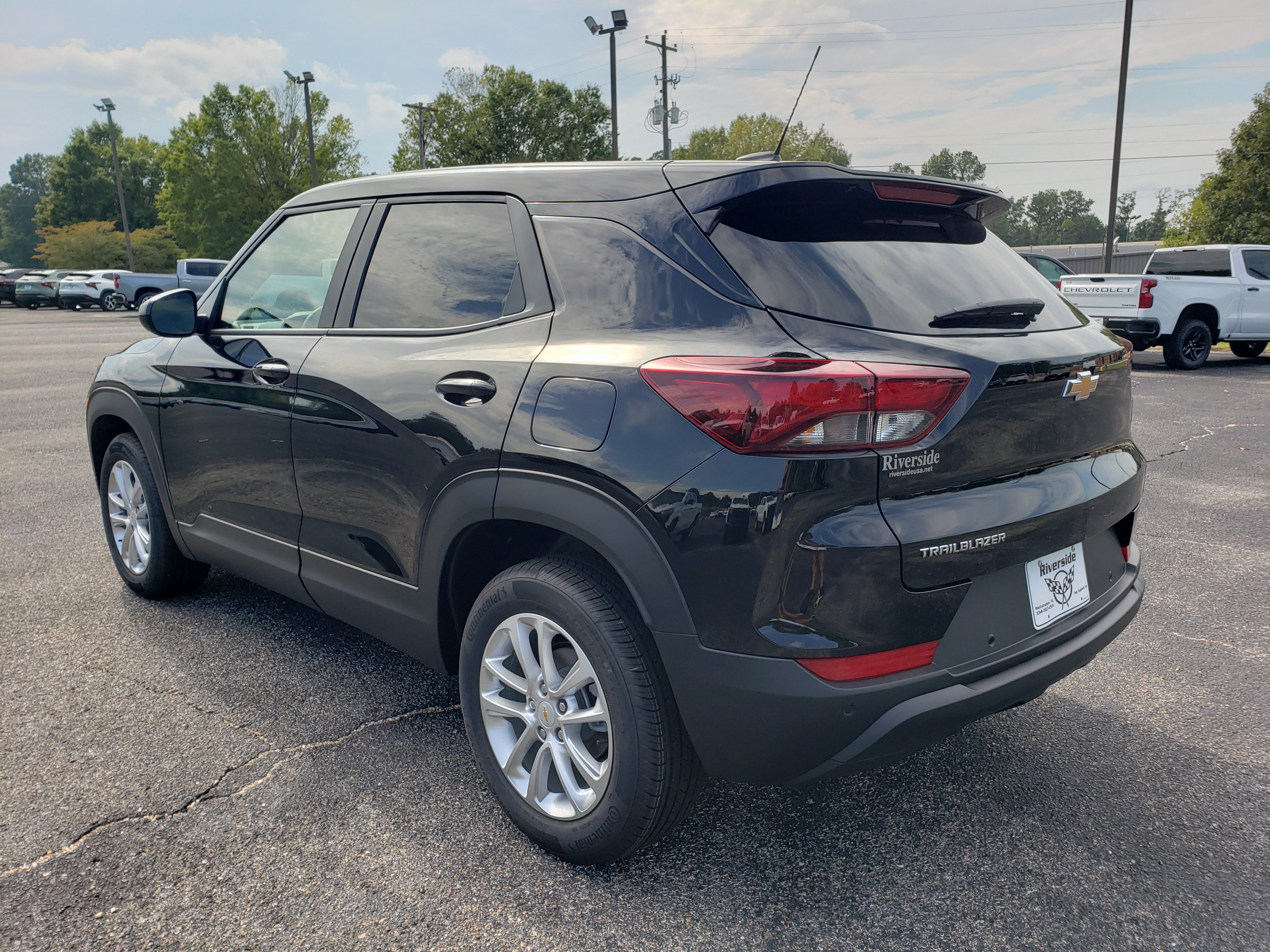 New 2026 Chevrolet TrailBlazer LS w/ LS Convenience Package FWD image 4