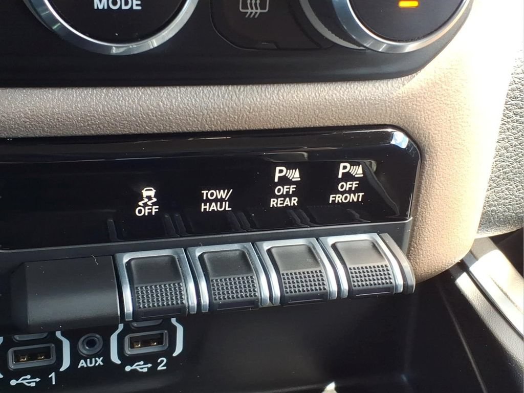 Used 2022 RAM 1500 Laramie AWD/4WD image 21