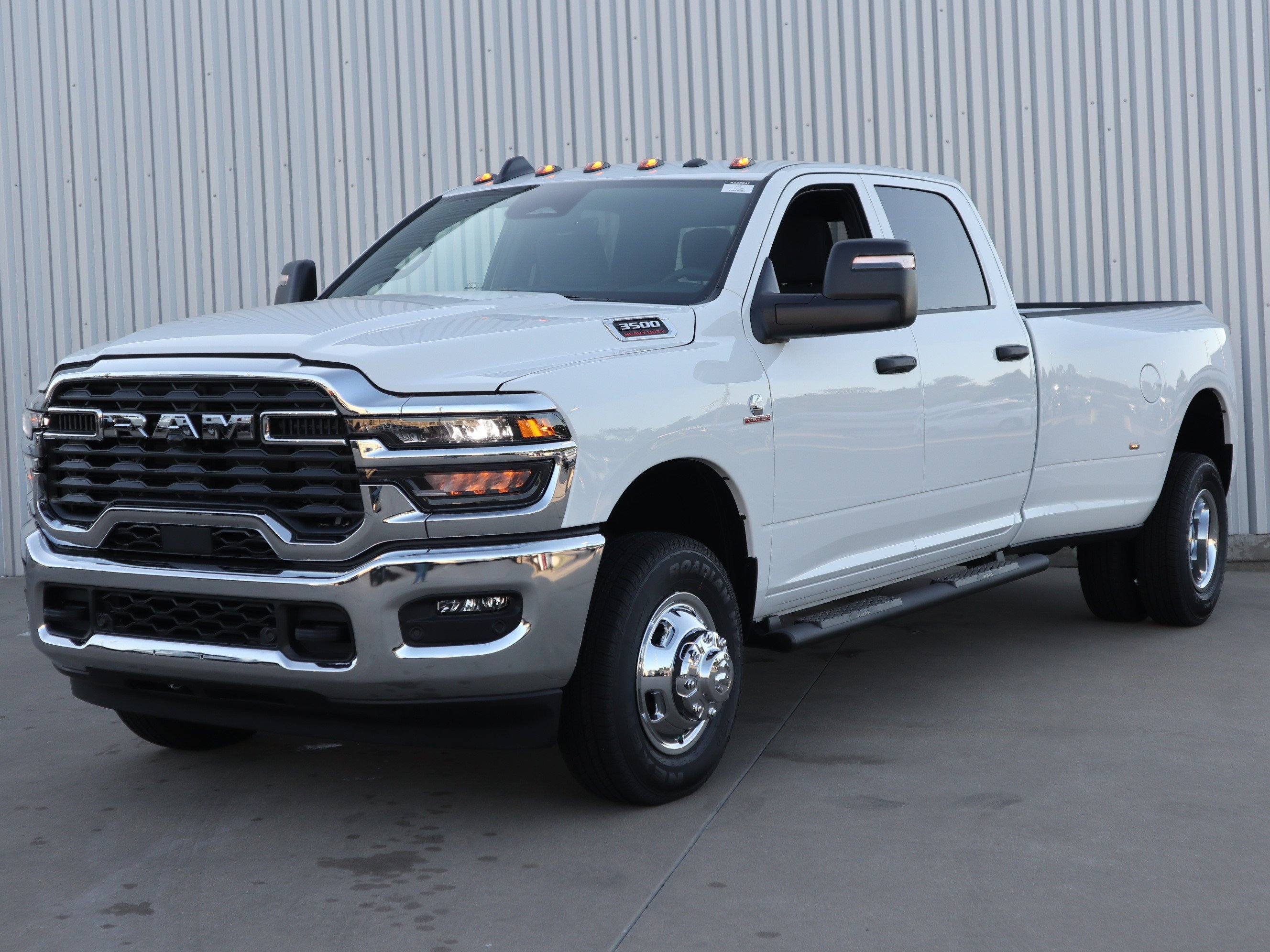 New 2026 RAM 3500 Tradesman AWD/4WD image 12