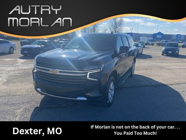 Used 2023 Chevrolet Suburban LT AWD/4WD image 1