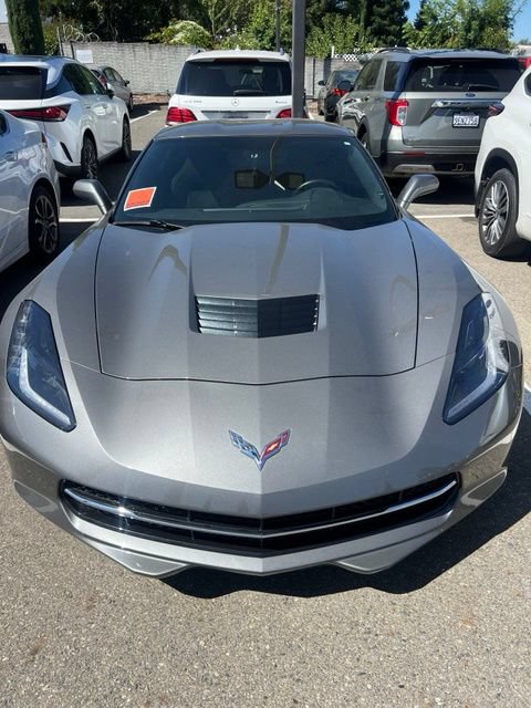 Used 2016 Chevrolet Corvette Stingray Coupe RWD image 3