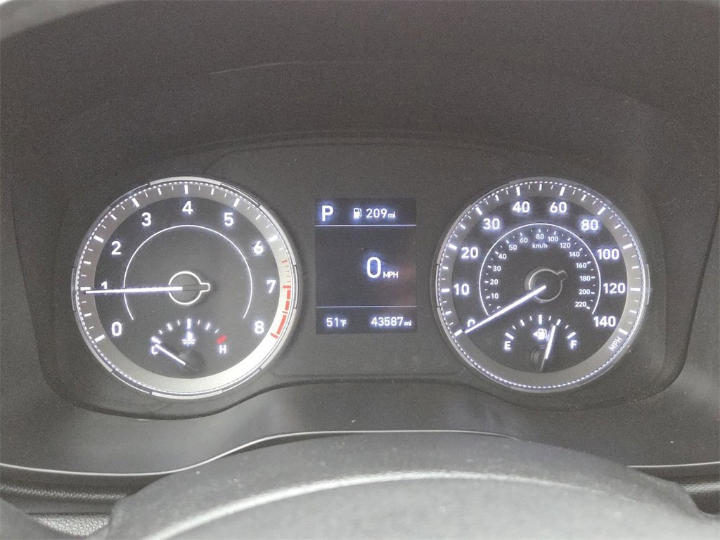 Used 2021 Hyundai Venue SEL w/ Cargo Package image 23