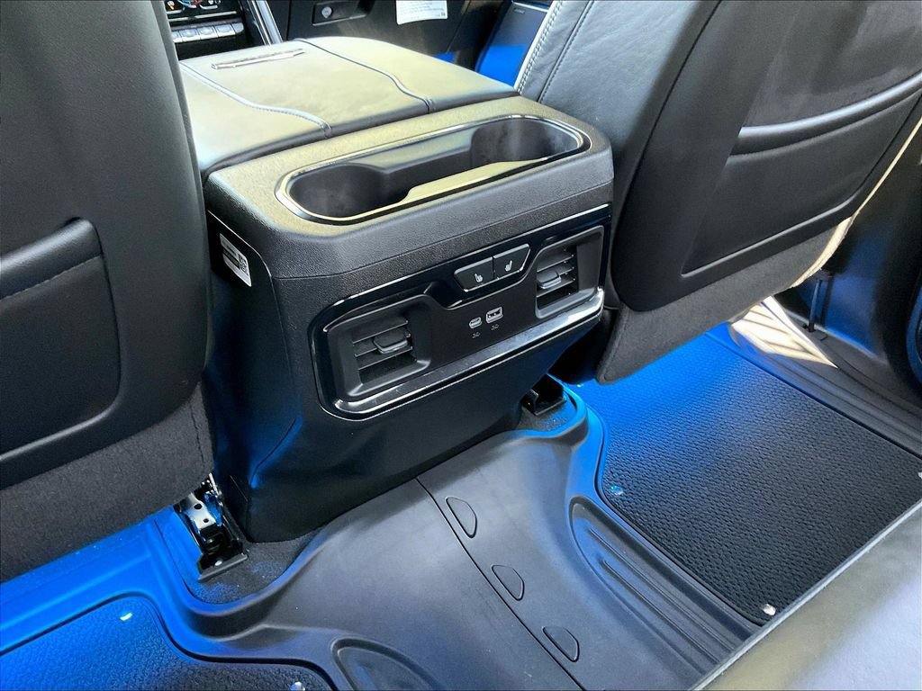 Used 2025 GMC Sierra 2500 AT4X w/ Snow Plow Prep/Camper Package AWD/4WD image 11