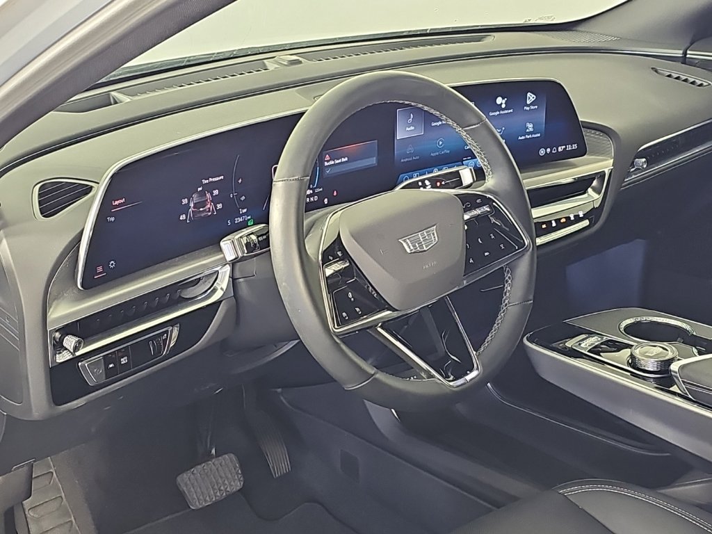 Used 2024 Cadillac Lyriq Sport RWD image 13