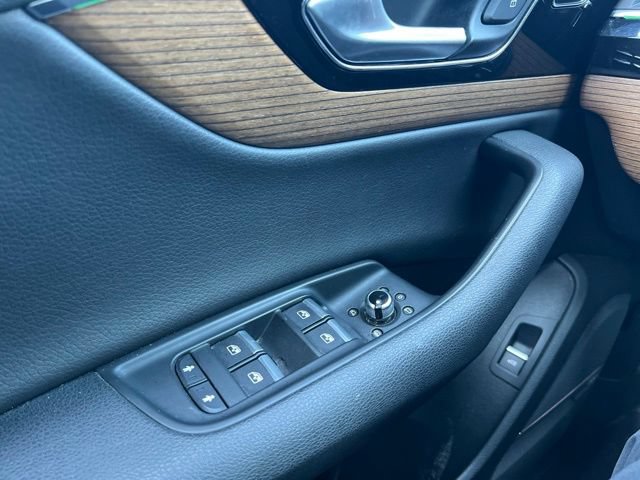 Used 2017 Audi Q7 3.0T Prestige w/ Prestige Package AWD/4WD image 21