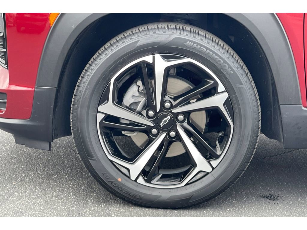 Used 2023 Chevrolet TrailBlazer RS w/ Sun and Liftgate Package FWD image 42