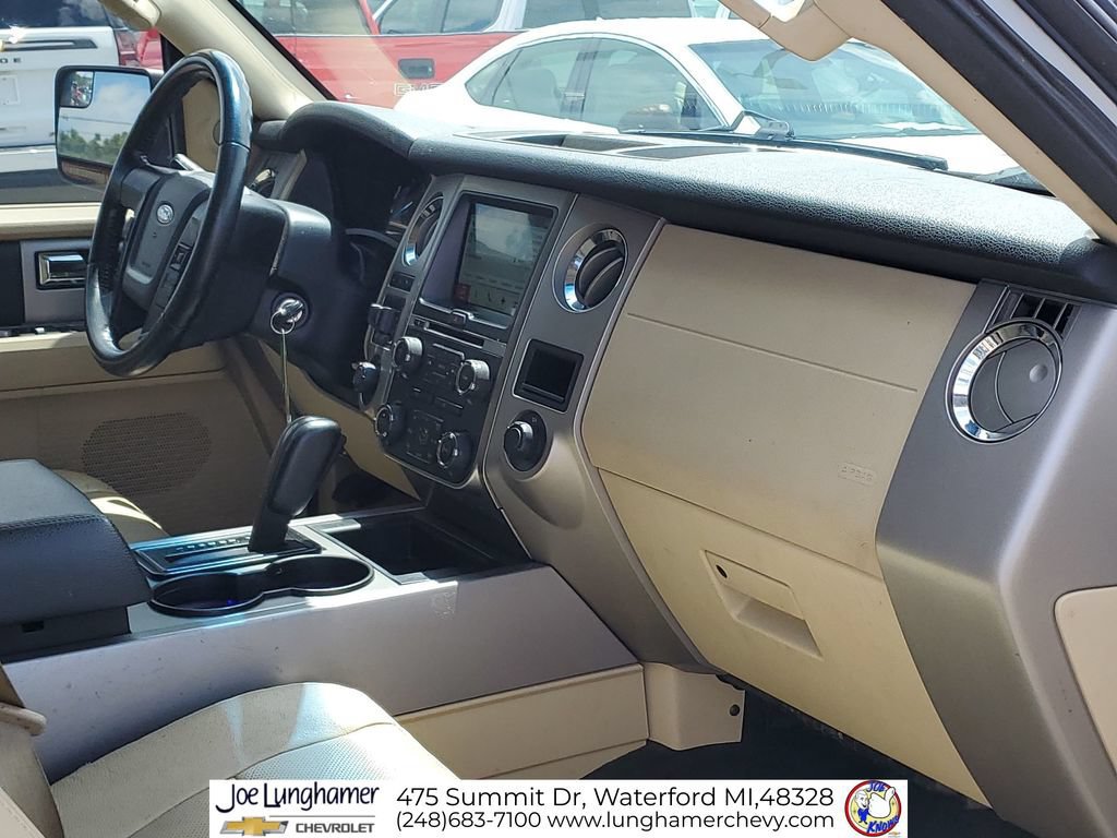 Used 2017 Ford Expedition EL XLT w/ Equipment Group 202A AWD/4WD image 29