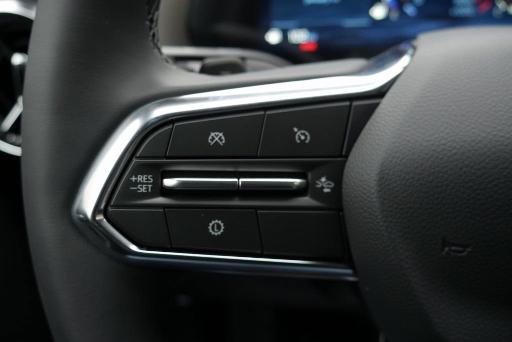 New 2026 Chevrolet Equinox LT w/ Convenience Package II FWD image 12