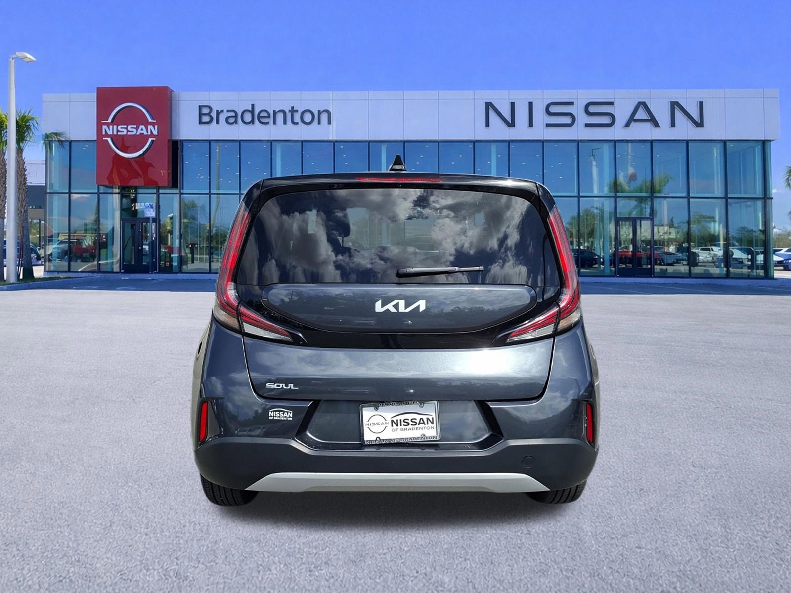 Used 2023 Kia Soul LX w/ Option Group 015 image 6