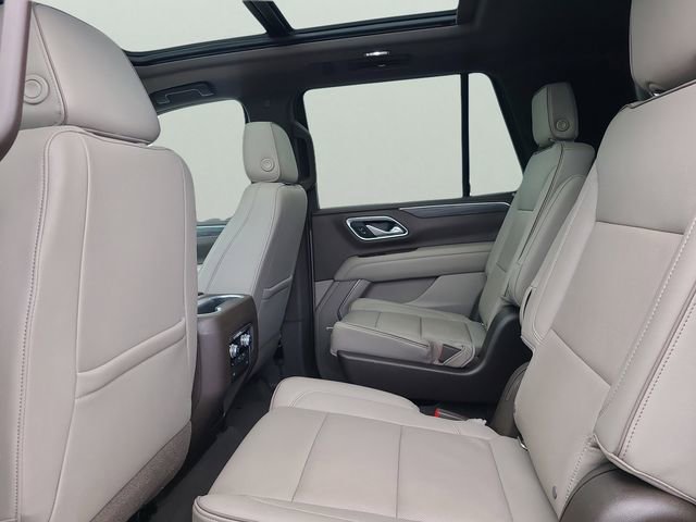 Used 2021 GMC Yukon SLT w/ SLT Luxury Plus Package RWD image 9