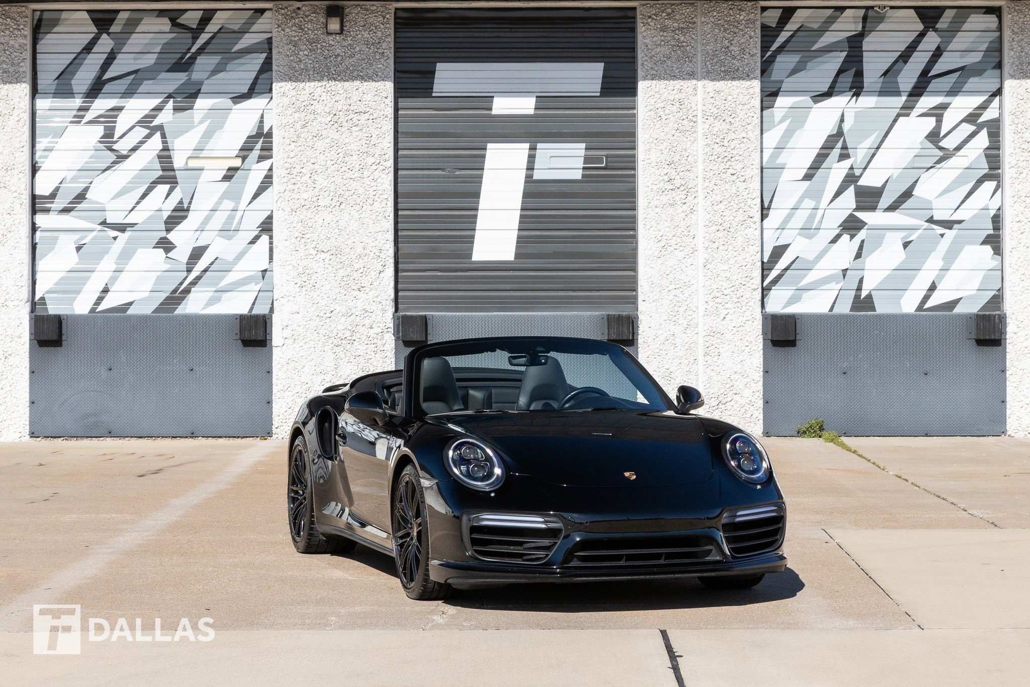 Used 2018 Porsche 911 Turbo image 1