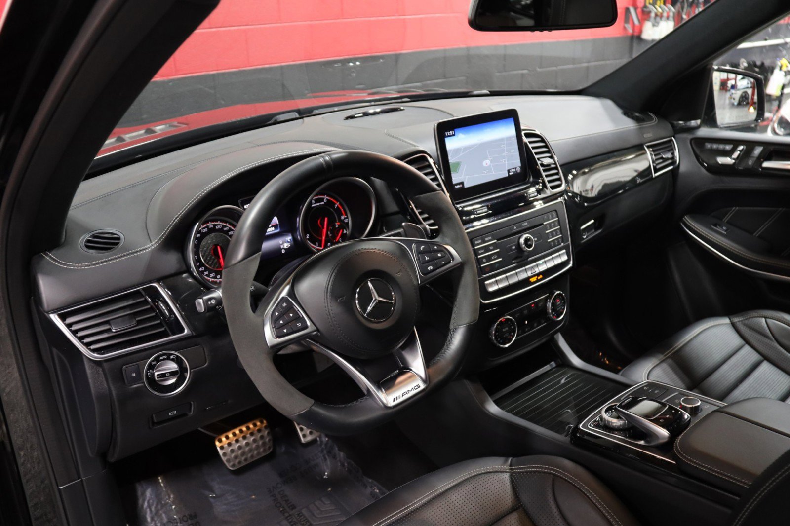 Used 2019 Mercedes-Benz GLS 63 AMG 4MATIC w/ AMG Night Styling Package image 37
