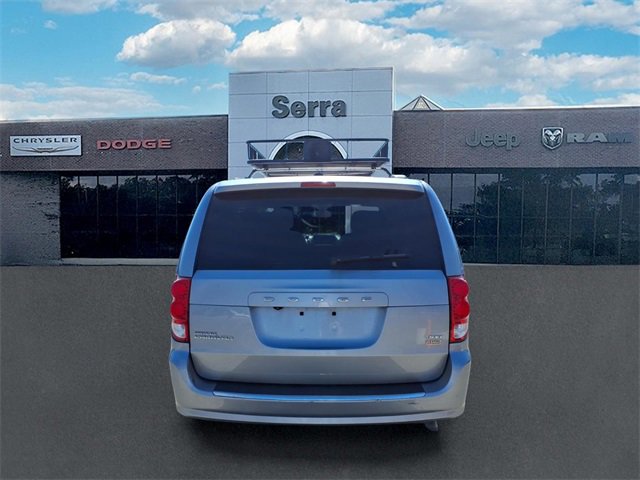 Used 2019 Dodge Grand Caravan SXT image 5