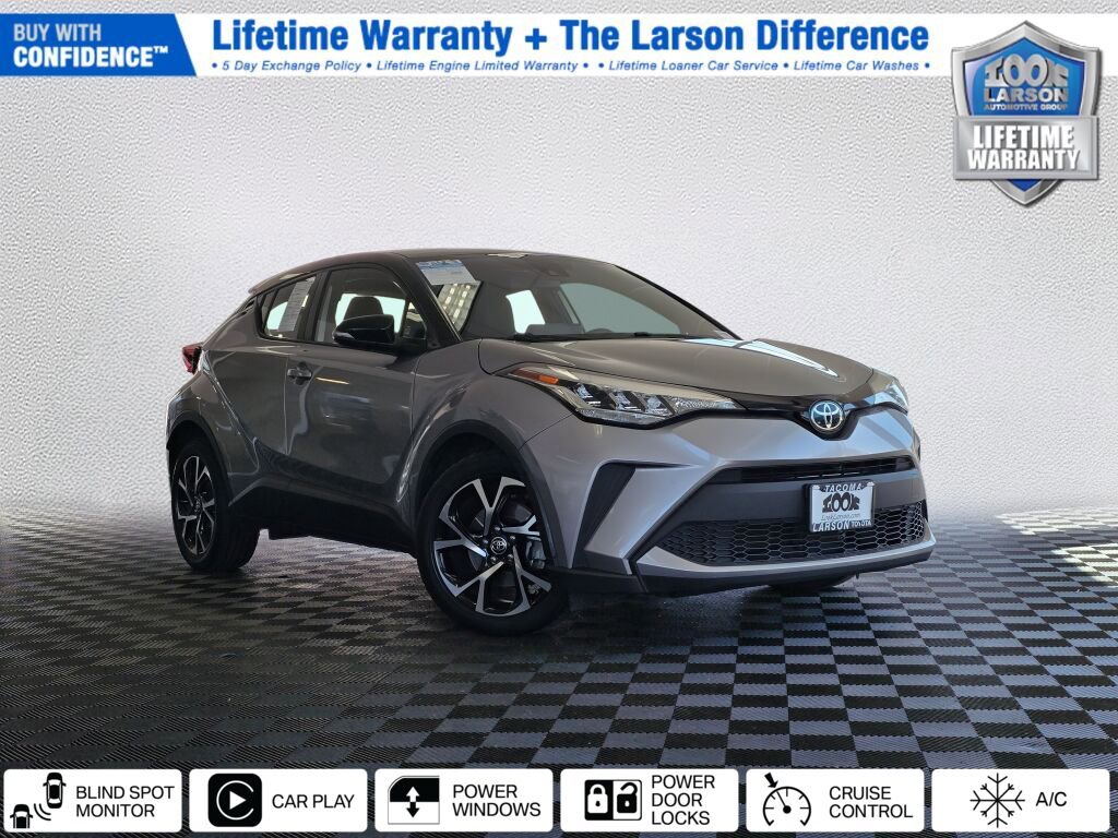 Used 2020 Toyota C-HR XLE image 1