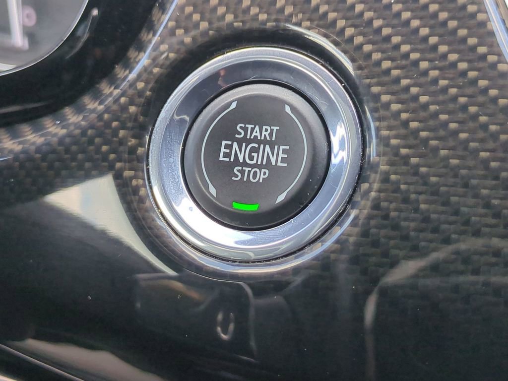 Used 2024 Cadillac XT6 Sport w/ Technology Package image 17