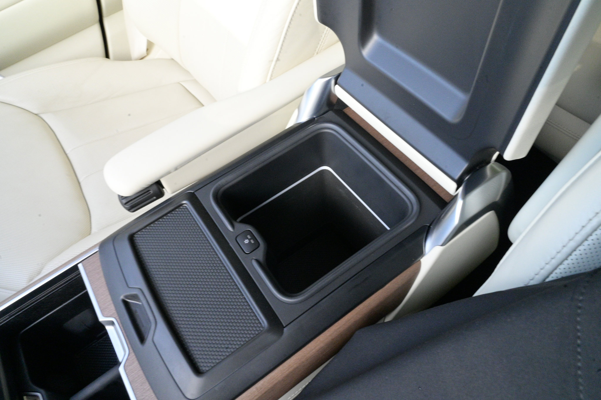 Used 2023 Land Rover Range Rover Autobiography image 31