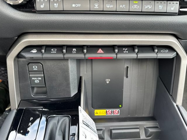 New 2026 Toyota Tundra Limited AWD/4WD image 18