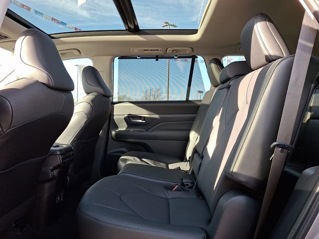 Used 2026 Toyota Grand Highlander Limited image 10
