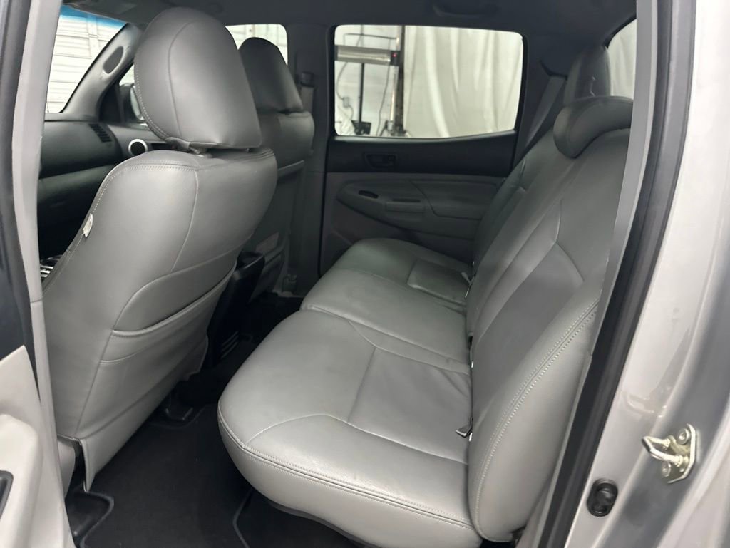 Used 2015 Toyota Tacoma PreRunner w/ SR5 Package RWD image 18