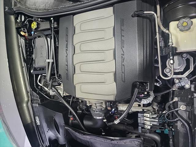 Used 2015 Chevrolet Corvette Stingray Coupe RWD image 19